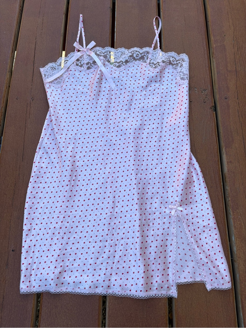 Victoria's Secret Angels Y2K 2006 Pink Chemise with Red Heart Print & Lace Trim